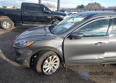 2021 Ford Escape Titanium Hybrid z USA, uszkodzony, nr VIN 1FMCU0DZ0MUB00944